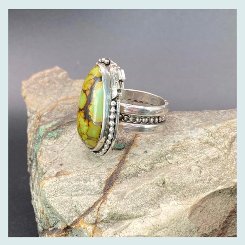 Handcrafted Sterling Silver and Green Hubei Turquoise Statement Ring size 9 - Picture 2 of 6